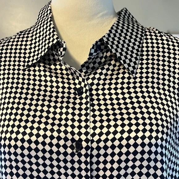 Willi Smith 100% Silk Blouse Black and White Diamond pattern Size 16 - Picture 2 of 7